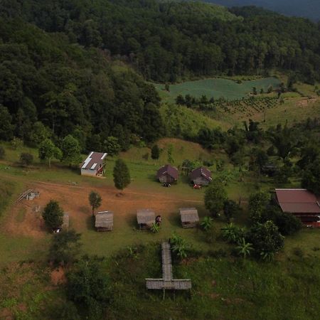 מאה הונג סון ไร่นิธิสุนทร Nithisoonthon Farmstay מראה חיצוני תמונה