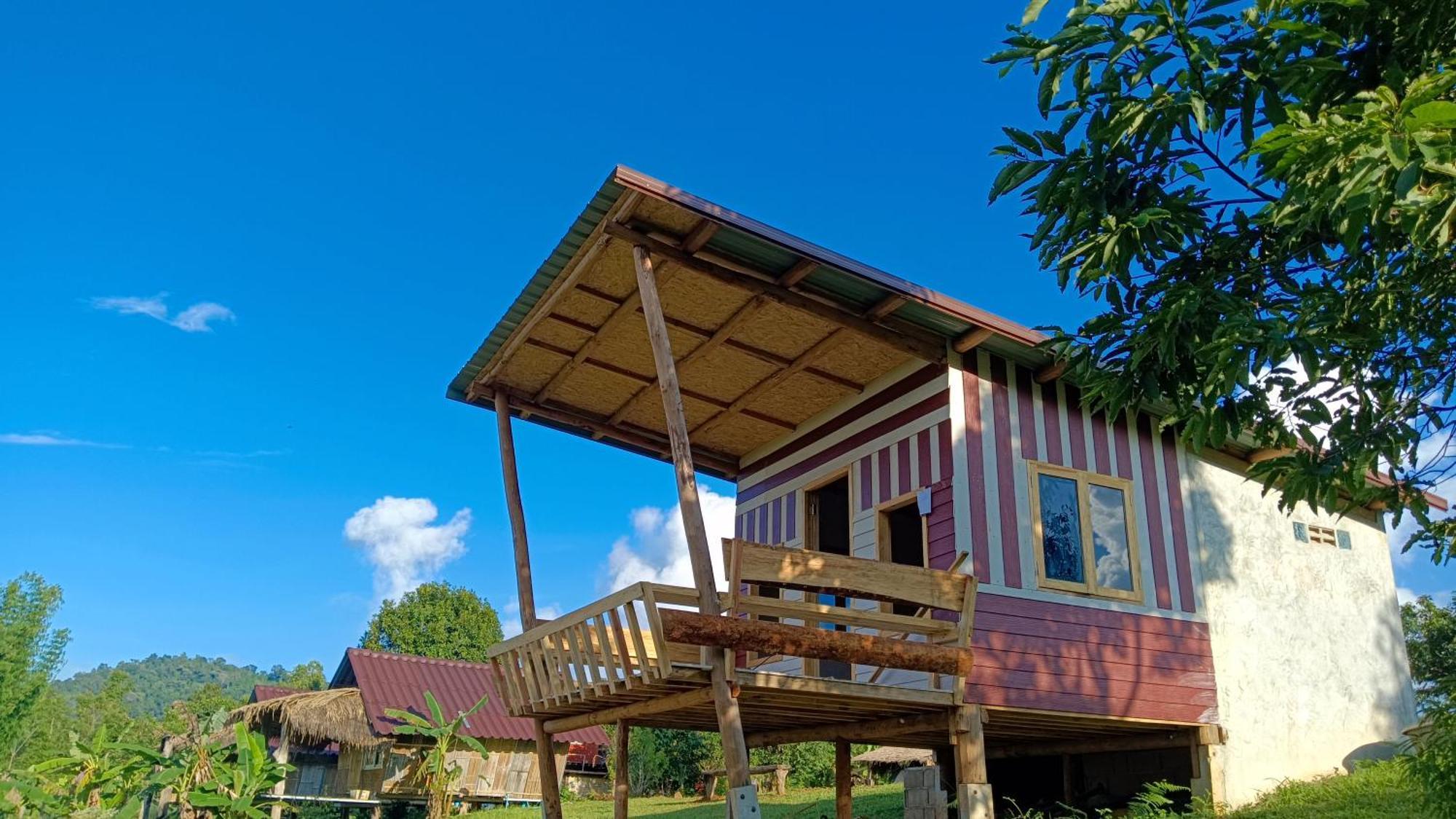 מאה הונג סון ไร่นิธิสุนทร Nithisoonthon Farmstay מראה חיצוני תמונה