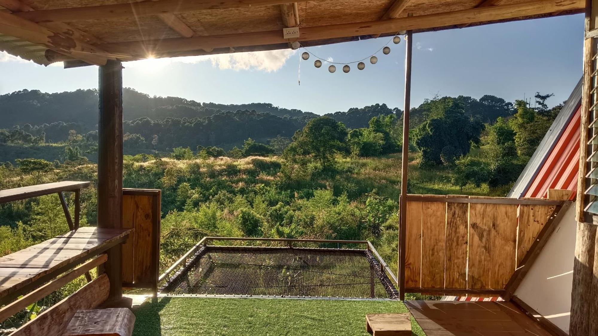 מאה הונג סון ไร่นิธิสุนทร Nithisoonthon Farmstay מראה חיצוני תמונה