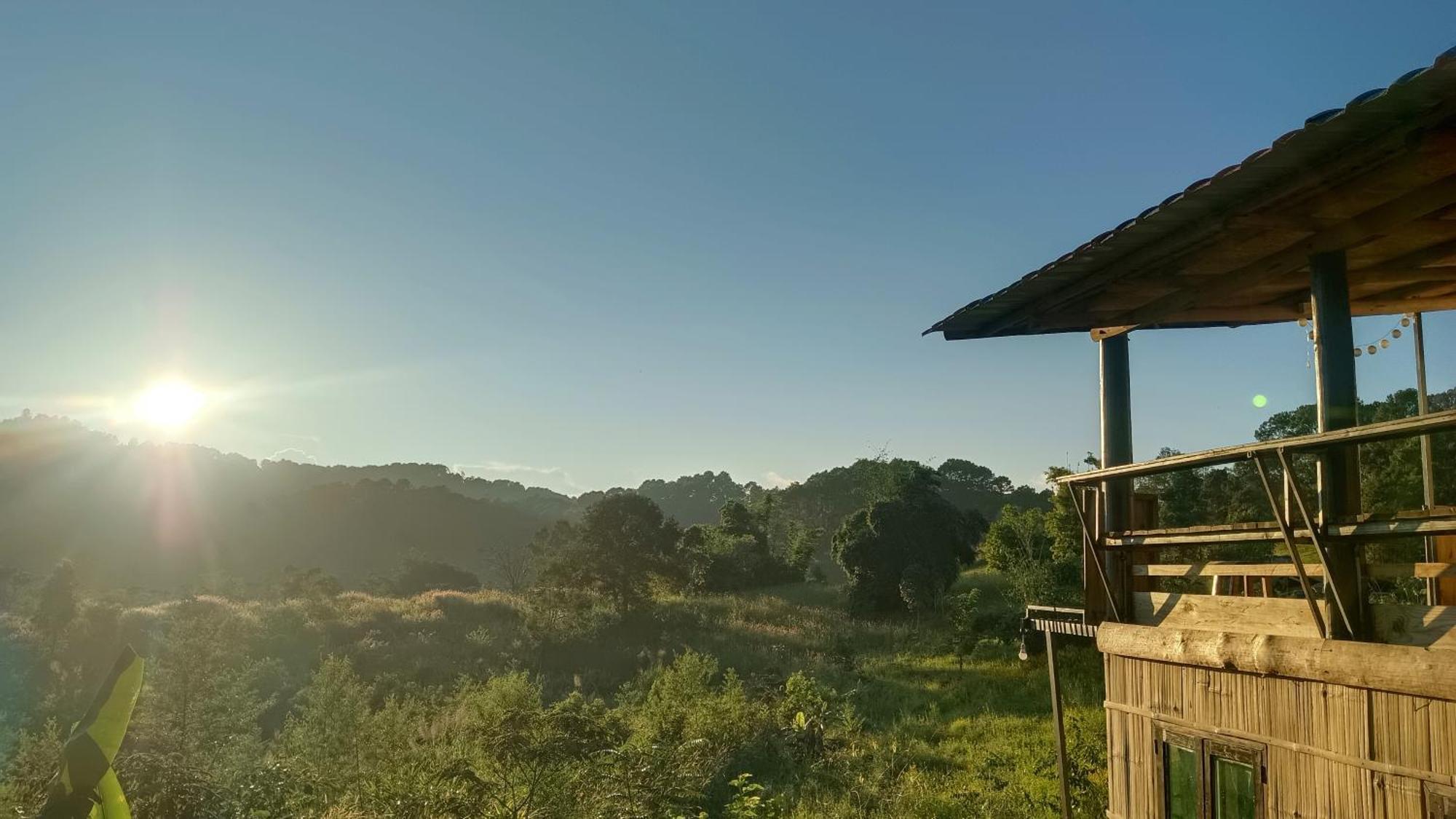 מאה הונג סון ไร่นิธิสุนทร Nithisoonthon Farmstay מראה חיצוני תמונה