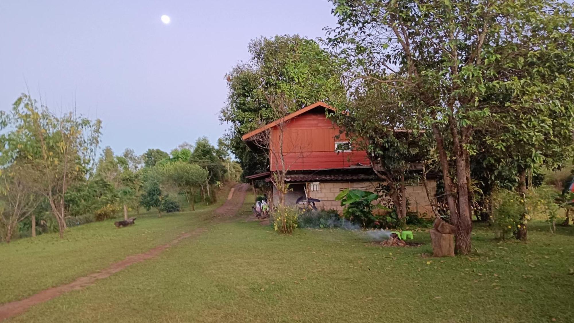 מאה הונג סון ไร่นิธิสุนทร Nithisoonthon Farmstay מראה חיצוני תמונה