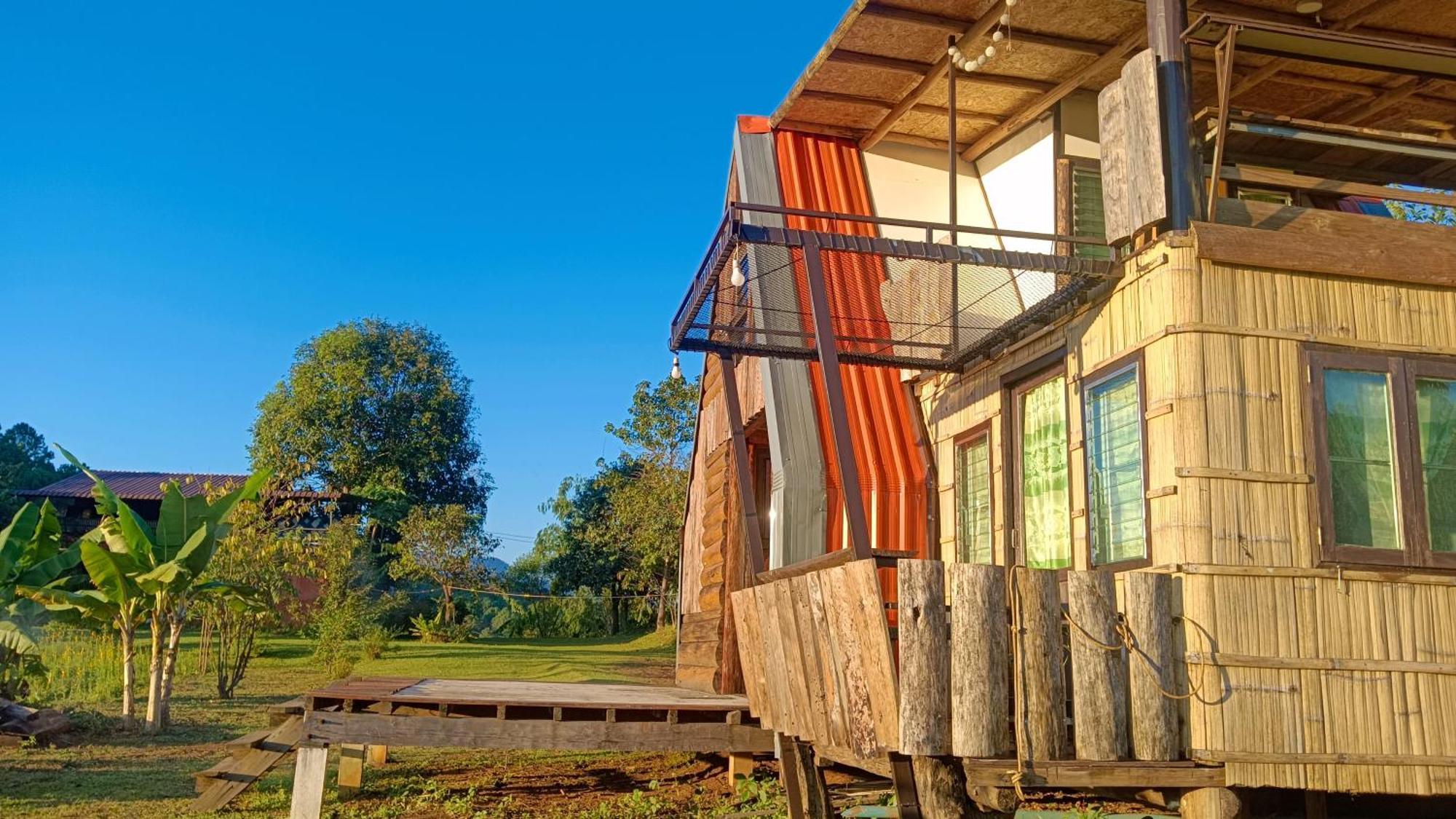 מאה הונג סון ไร่นิธิสุนทร Nithisoonthon Farmstay מראה חיצוני תמונה